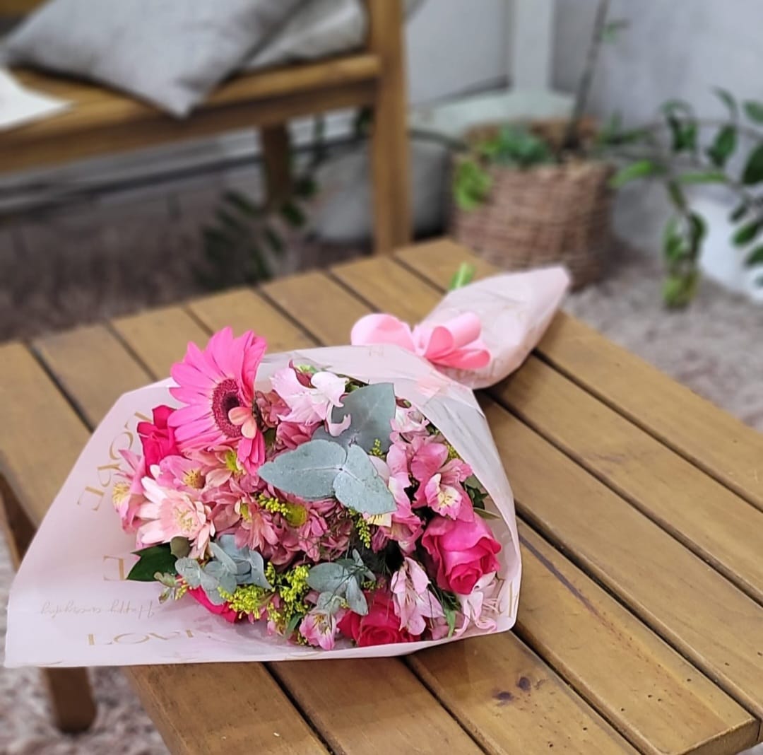 Buqu� Flores rosa