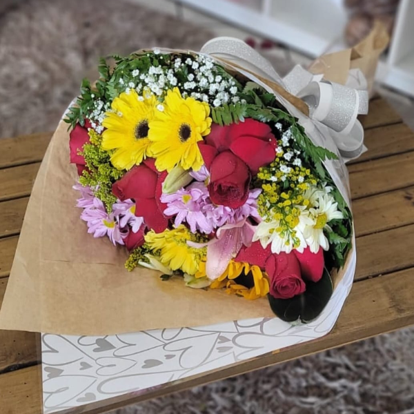 Buqu� Carinho Em Flores