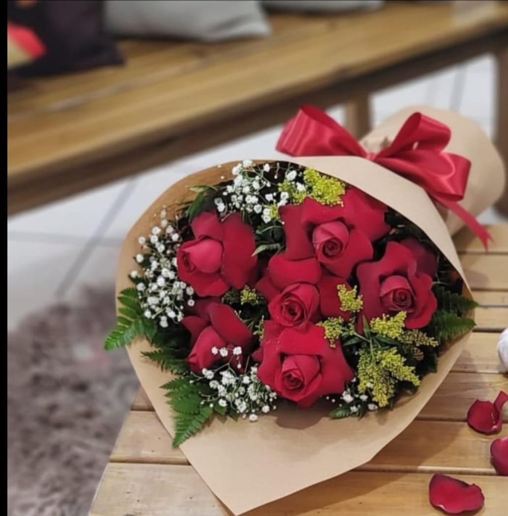 Buqu� Amor Em Flores